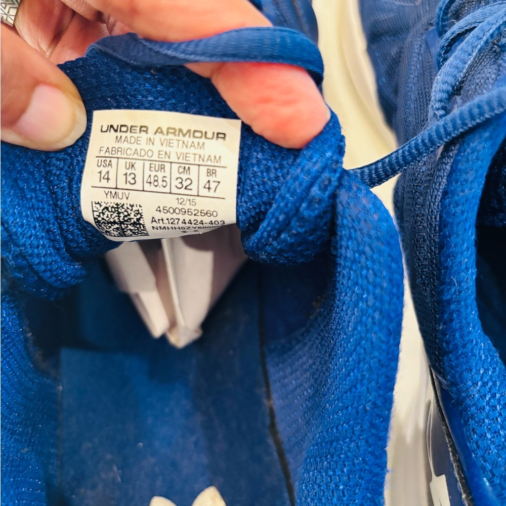 Under Armour  Basketball Men's Sneakers Navy and White Athletic Shoes size 14 - Picture 5 of 11